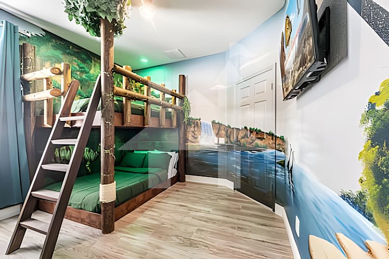 Windsor Hills 4Q c Piscina + Game Room Mario