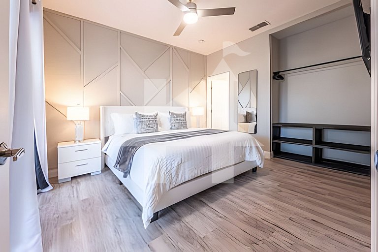 Windsor Hills 4BR Pool Home + Mario Game Room