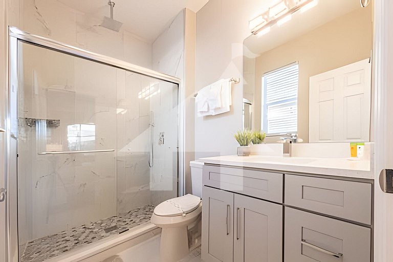 Windsor Hills 4BR Pool Home + Mario Game Room