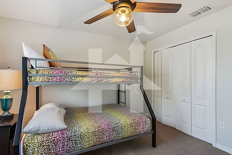 Vacation Home Near Disney, 4 bedrooms
