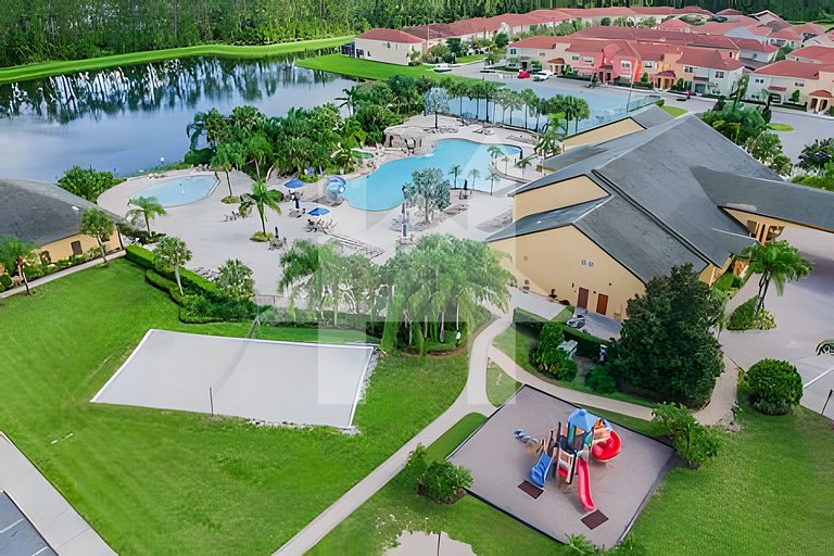 Vacation Home Near Disney, 4 bedrooms
