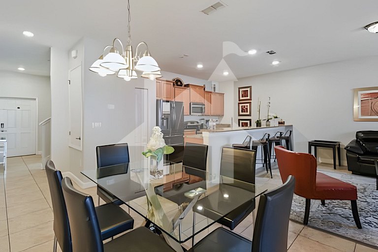 Vacation Home Near Disney, 4 bedrooms