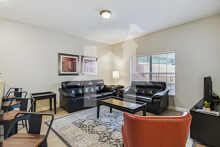 Vacation Home Near Disney, 4 bedrooms
