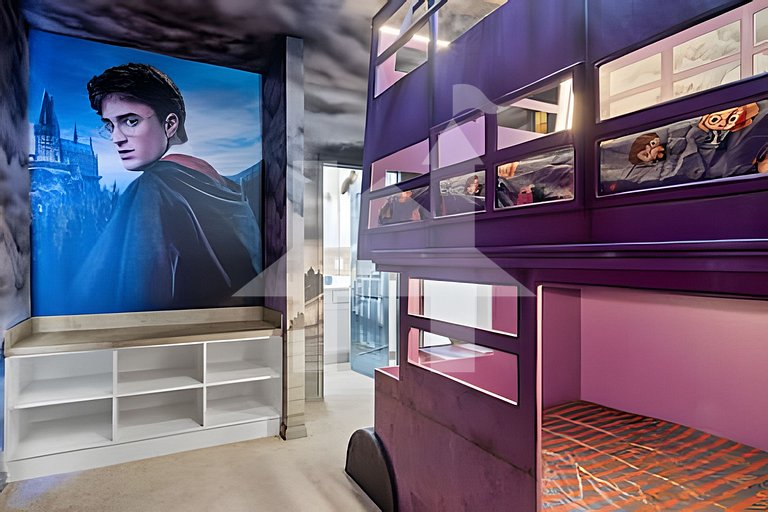 Casa 6Q Luxo c/ Piscina, Game Room e Cinema