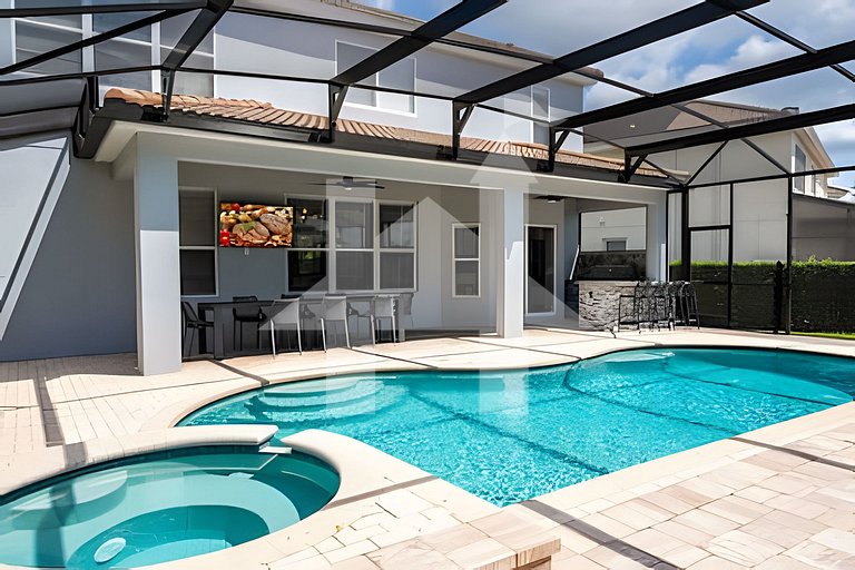 6BD/4BA Windsor Luxury Villa | Game Room & Pool