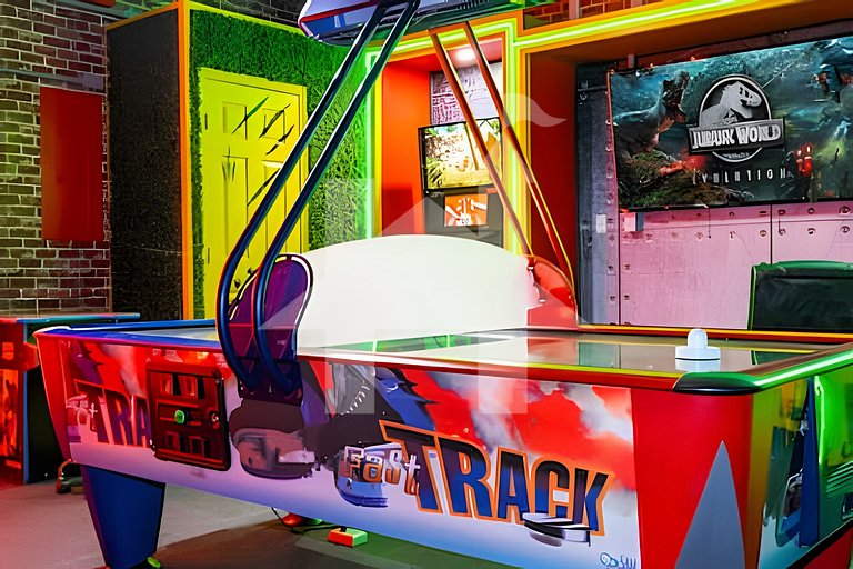 6BD/4BA Windsor Hills | Sala de Jogos & Piscina