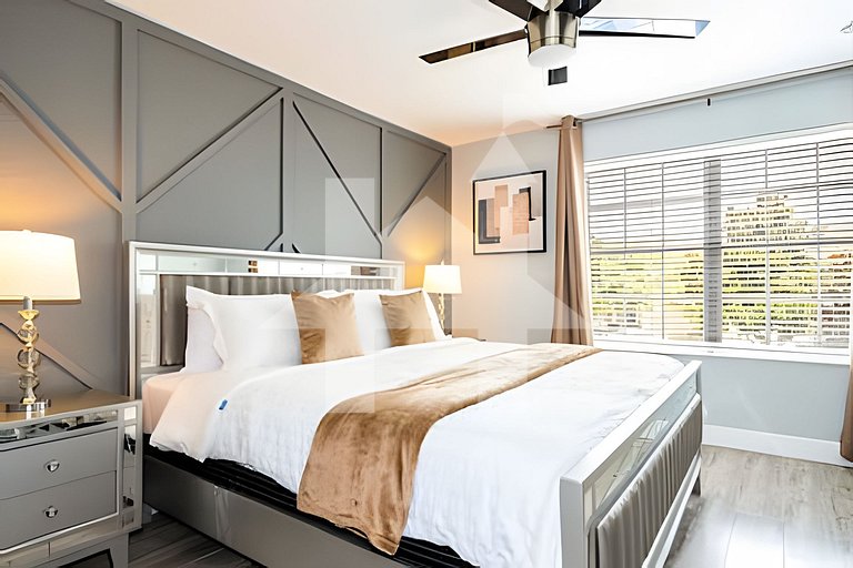 6BD/4BA Windsor Luxury Villa | Game Room & Pool