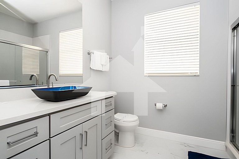 2532- 6BD/4BA Windsor Luxury Villa | Game Room & Pool