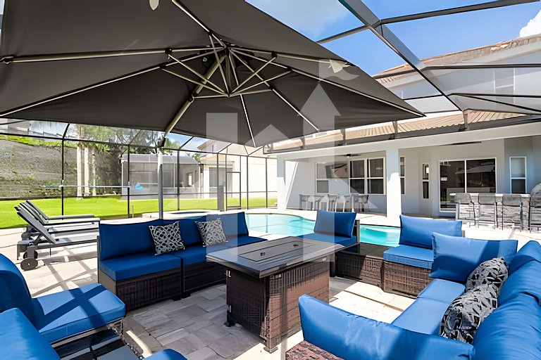 2532- 6BD/4BA Windsor Luxury Villa | Game Room & Pool