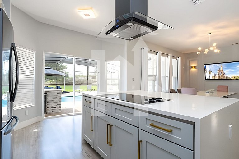 2532- 6BD/4BA Windsor Luxury Villa | Game Room & Pool