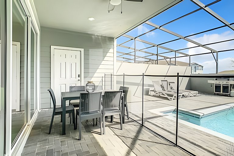 Villa Moderna 5Q no Windsor Island c/ Piscina Priv