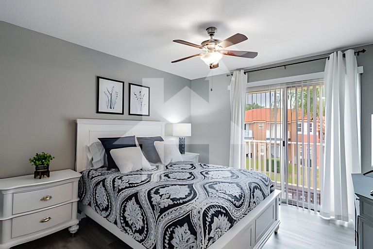 965 Lake Berkley 3BR Retreat – Pool & Fast WiFi