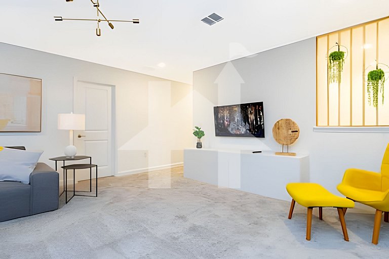 Luxury 6BD/5.5BA Brand new home Game Room