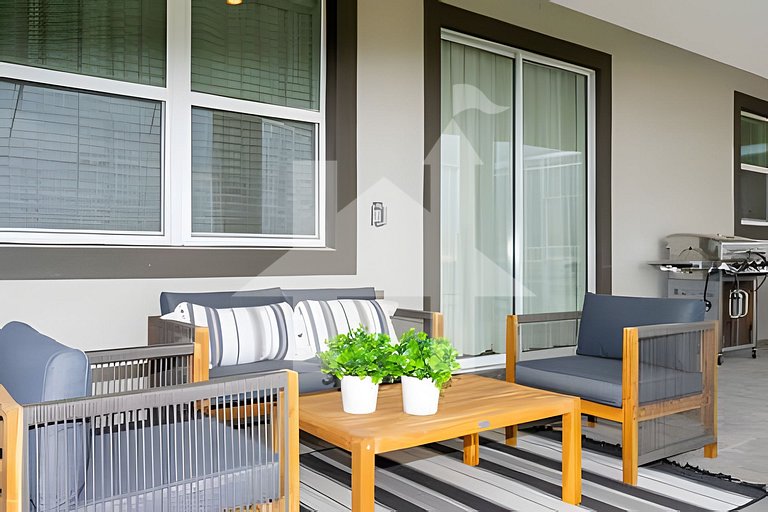 Luxury 6BD/5.5BA Brand new home Game Room