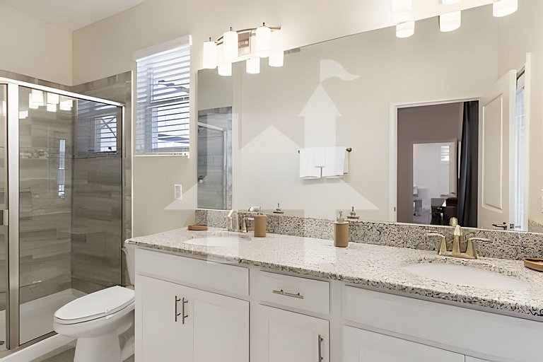 Resort Villa with Heated Pool and Ping Pong Table