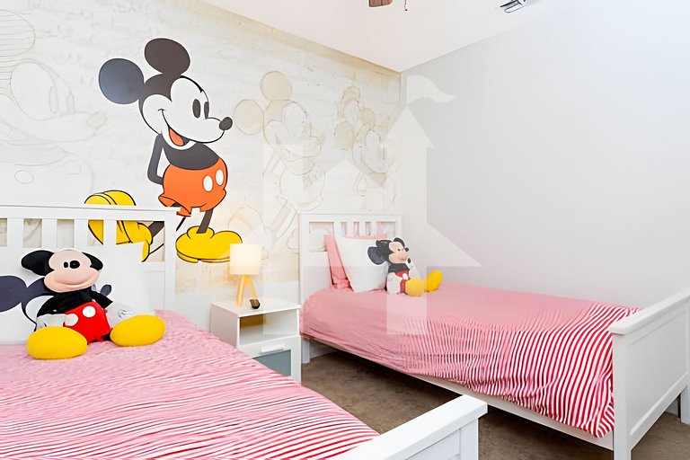 Casa 4Q Disney c/ Piscina e Quartos Temáticos