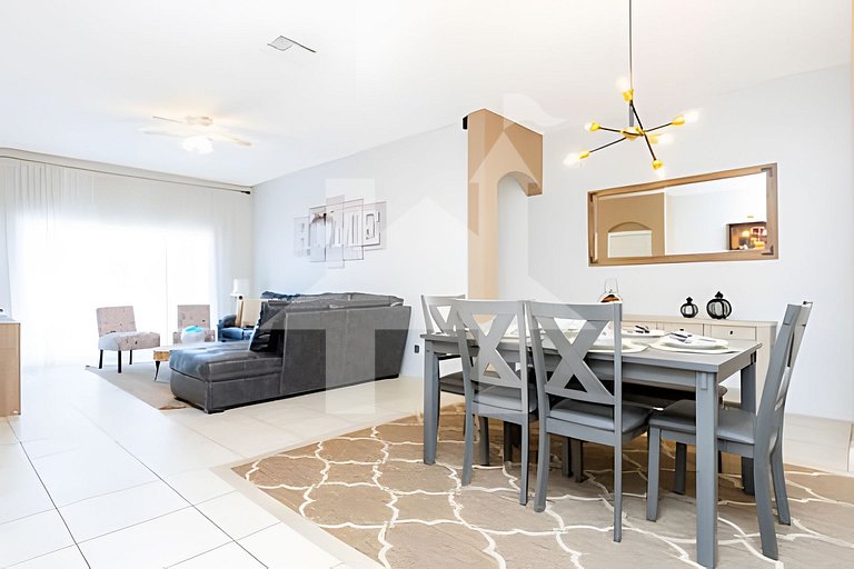 Disney 4BR Home + Pool & Themed Bedrooms