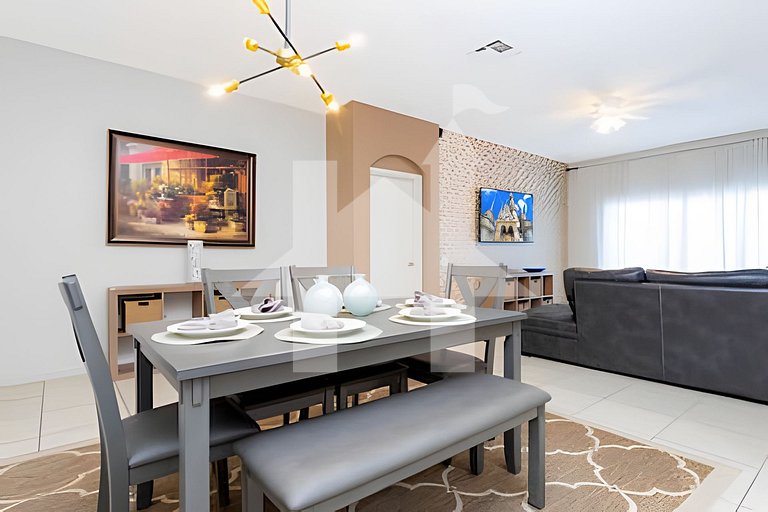 Casa 4Q Disney c/ Piscina e Quartos Temáticos