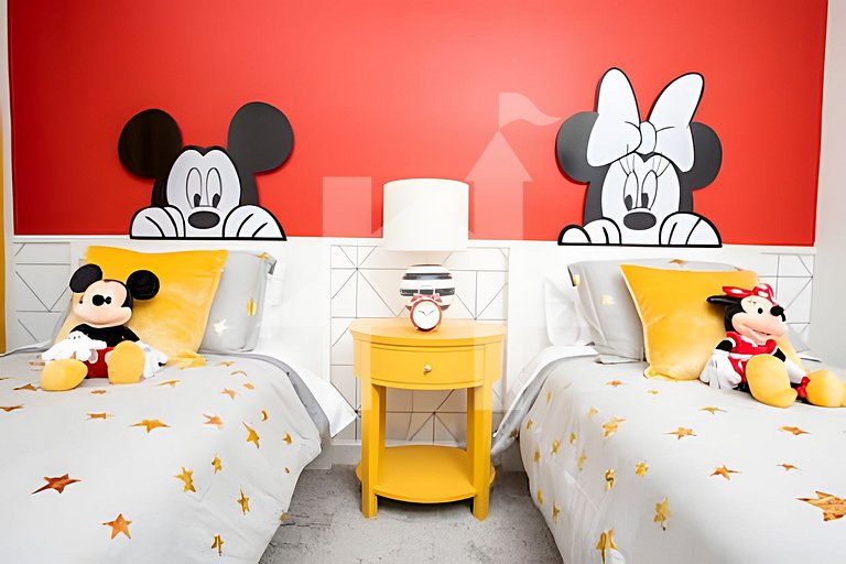 Vacation Home Near Disney, 5 bedrooms