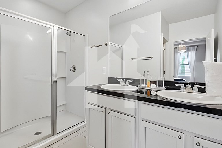 Vacation Home Near Disney, 4 bedrooms
