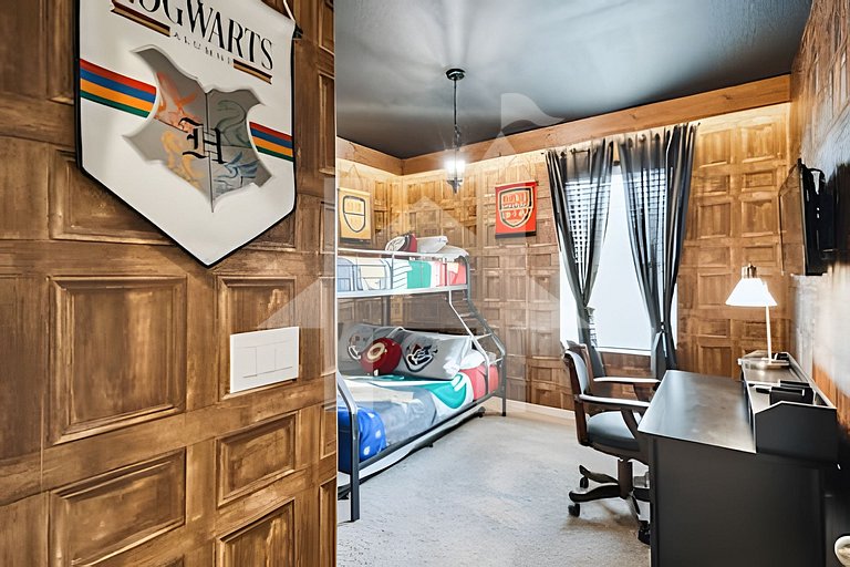 Vacation Home Near Disney, 4 bedrooms