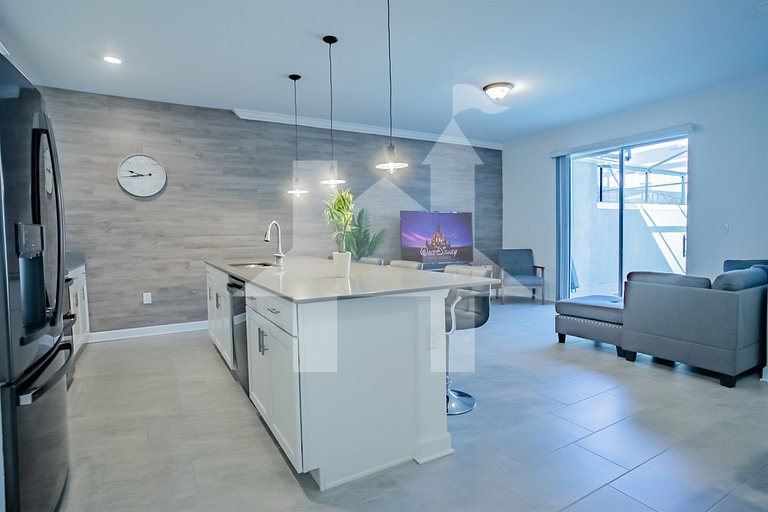 Vacation Home Near Disney, 4 bedrooms
