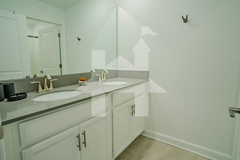ST4261 - Townhouse c/Piscina Priv. Perto da Disney