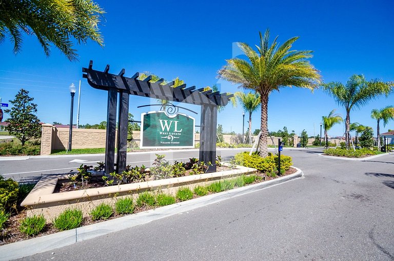 3BR West Lucaya w/ Pool & Jacuzzi – Near Disney