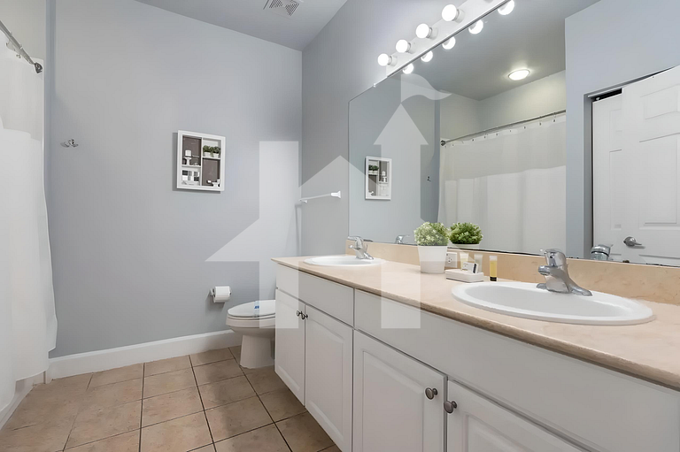 Casa 3Q/2B – Região Disney com Piscina Privada