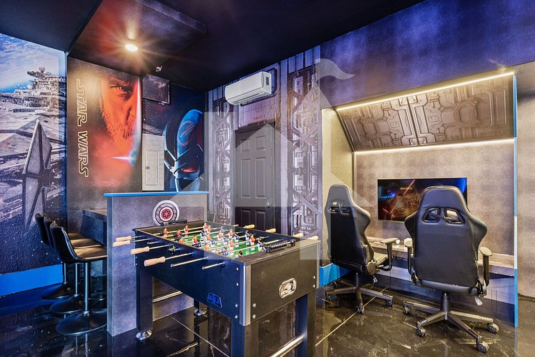 2532-Luxuosa Casa 6Q/4B Sala de Jogos