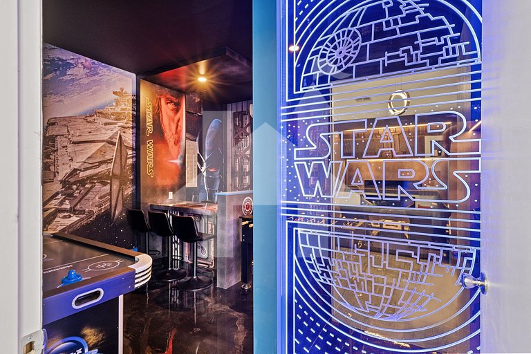 Windsor Hills 6BR Home, Private Pool + Game Room