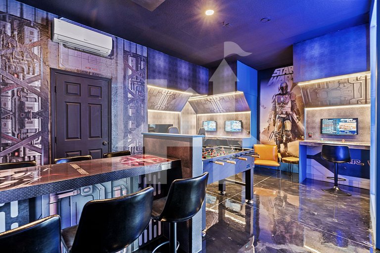 Windsor Hills 6BR Home, Private Pool + Game Room