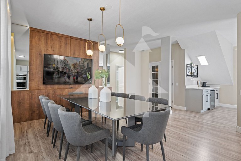 Windsor Hills 6BR Home, Private Pool + Game Room