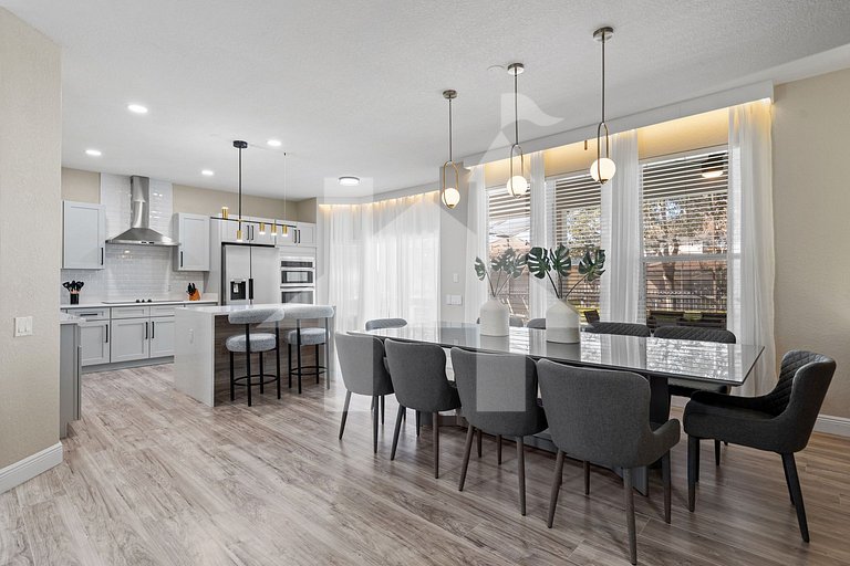 Windsor Hills 6BR Home, Private Pool + Game Room