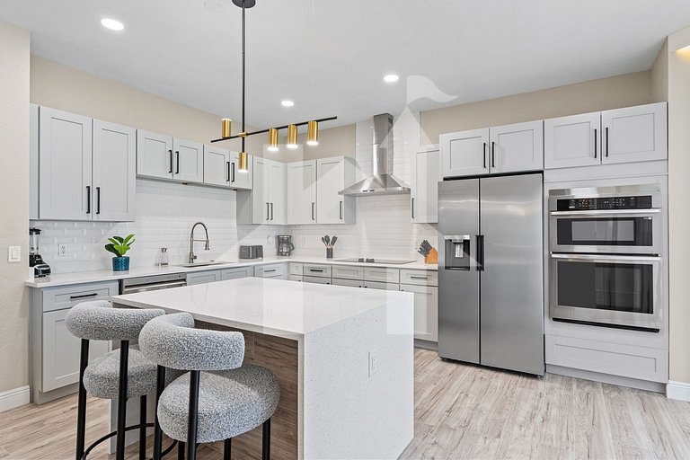 Windsor Hills 6BR Home, Private Pool + Game Room