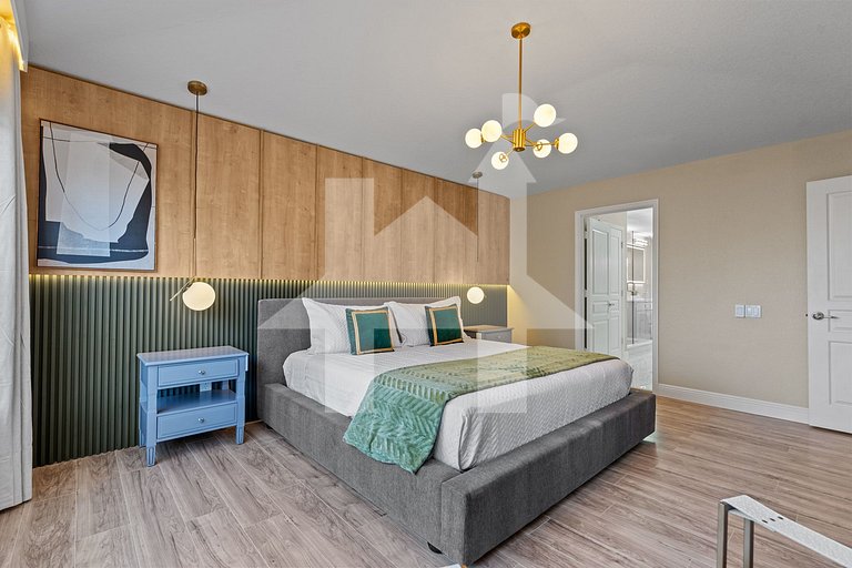 Windsor Hills 6BR Home, Private Pool + Game Room