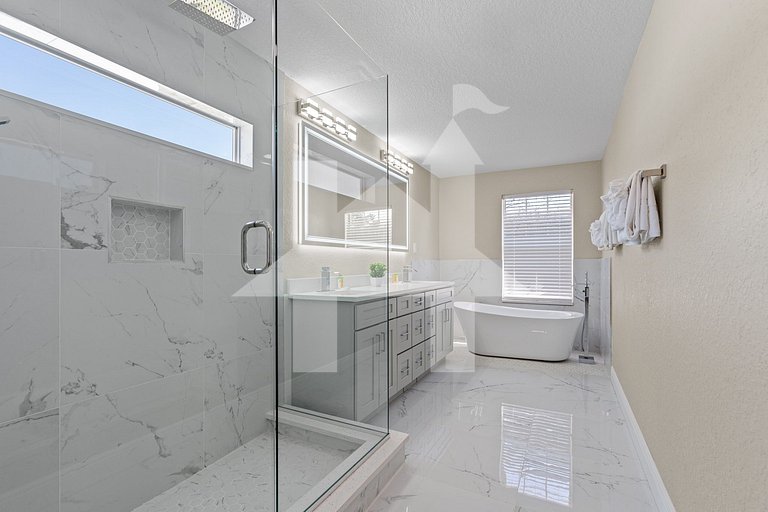 Windsor Hills 6BR Home, Private Pool + Game Room