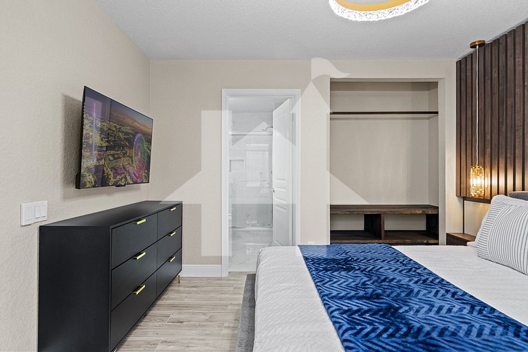 Windsor Hills 6BR Home, Private Pool + Game Room