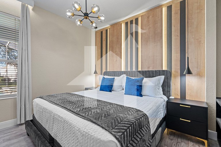 Windsor Hills 6BR Home, Private Pool + Game Room