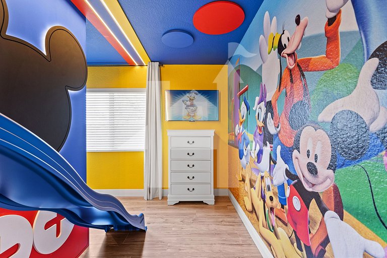 Windsor Hills 6BR Home, Private Pool + Game Room