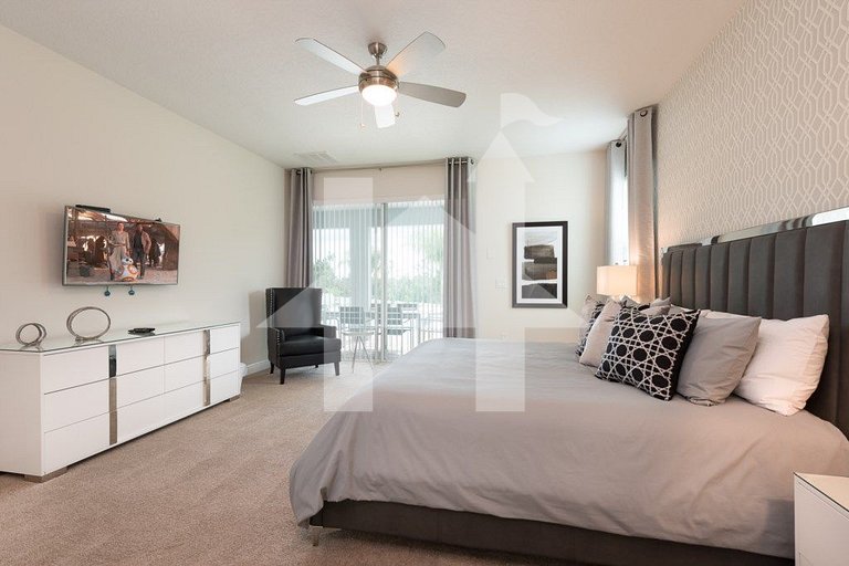 Vacation Home Near Disney, 9 bedrooms