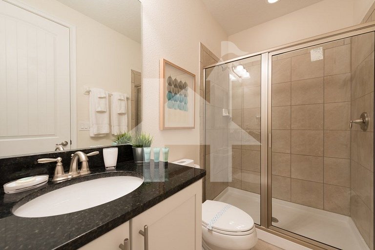 7696 Luxurious 9BD Villa w/Game Room + Themed Rooms
