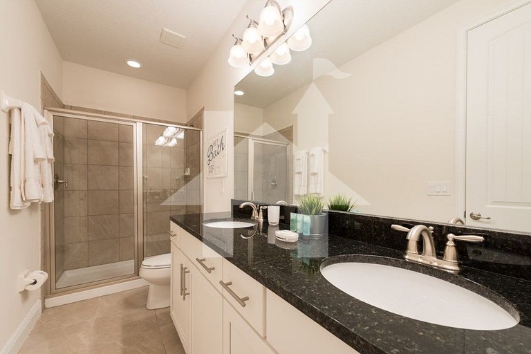 Vacation Home Near Disney, 9 bedrooms