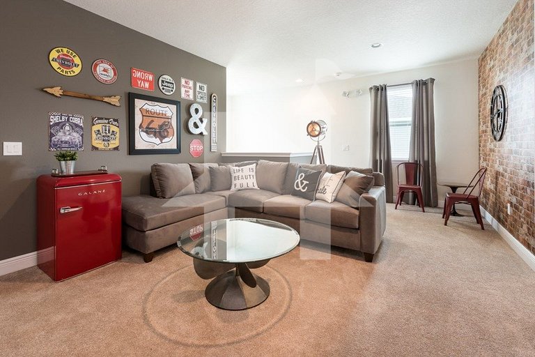 Vacation Home Near Disney, 9 bedrooms