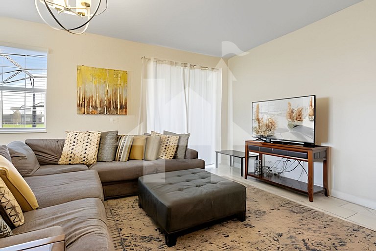 Vacation Home Near Disney, 5 bedrooms