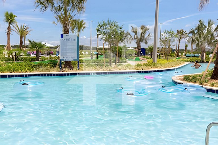 Ampla Casa de 5 Quartos c/ Piscina Privativa, Perto da Disne