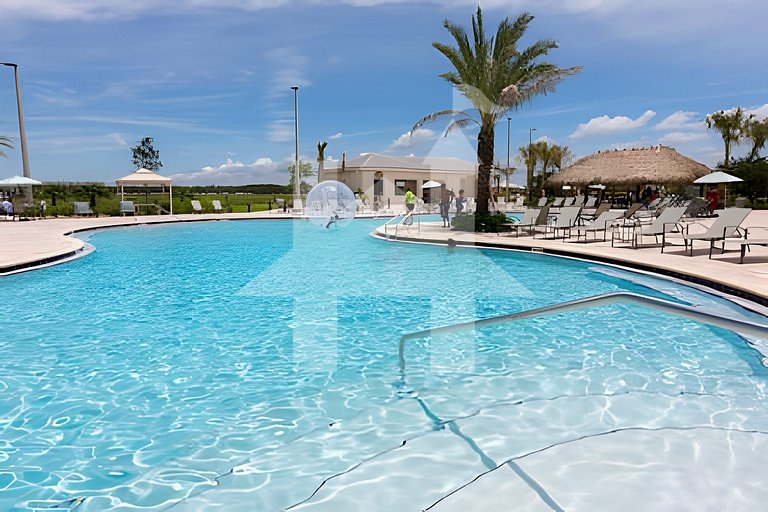 Ampla Casa de 5 Quartos c/ Piscina Privativa, Perto da Disne