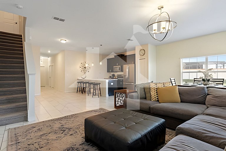 Vacation Home Near Disney, 5 bedrooms