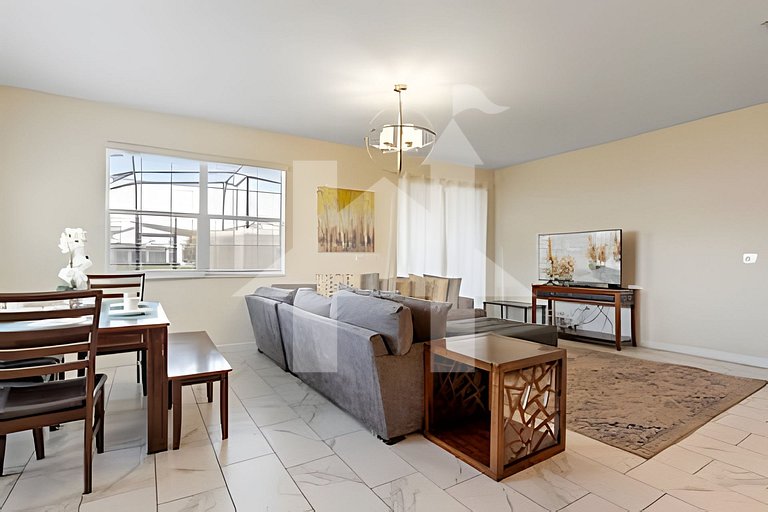 Vacation Home Near Disney, 5 bedrooms