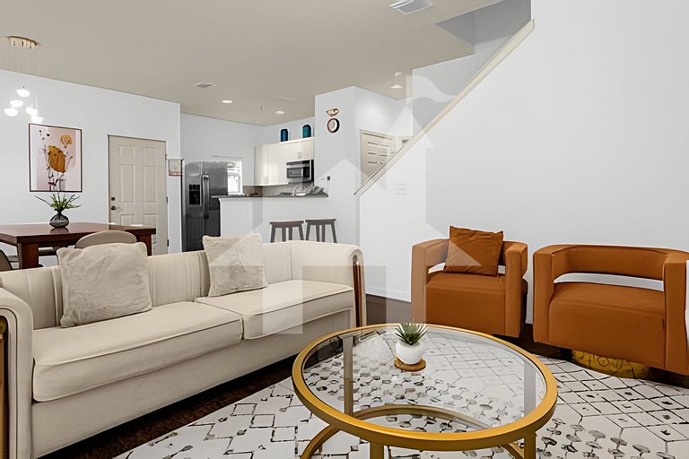 4BR Retreat w/ Pool Access 10min to Disney